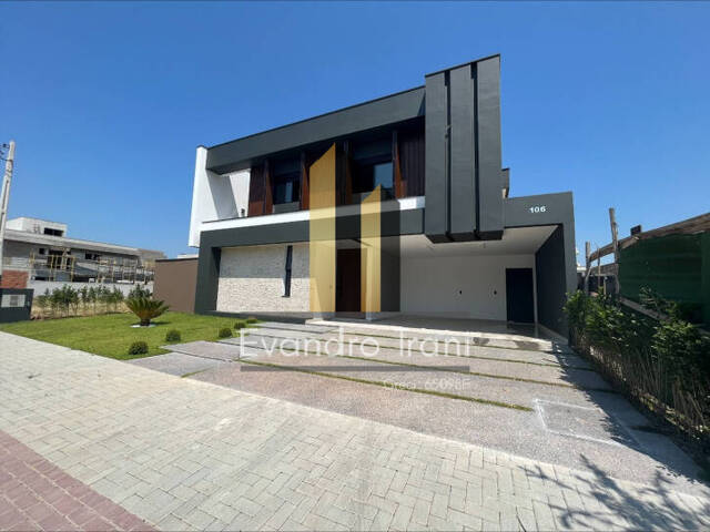 Casa para Venda em São José dos Campos - 2