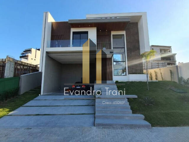 Casa para Venda em São José dos Campos - 2