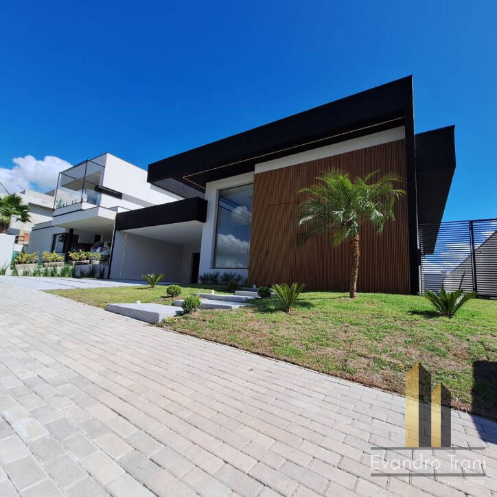 Casa com 3 suítes à venda - Urbanova - São José dos Campos/SP