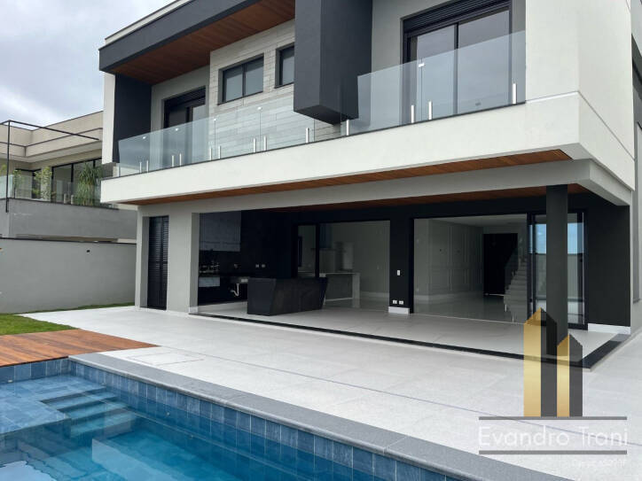 Casa com 4 suítes à venda - Alphaville - São José dos Campos/SP