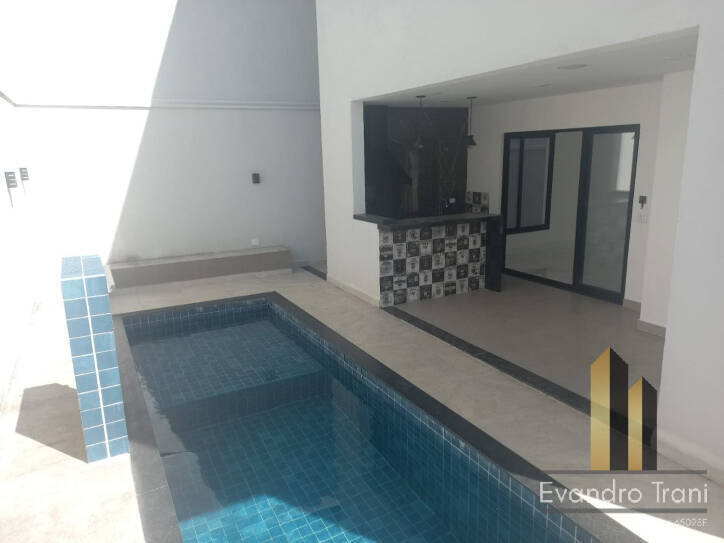 Casa com 3 dorms à venda - Residencial Colinas - Caçapava/SP