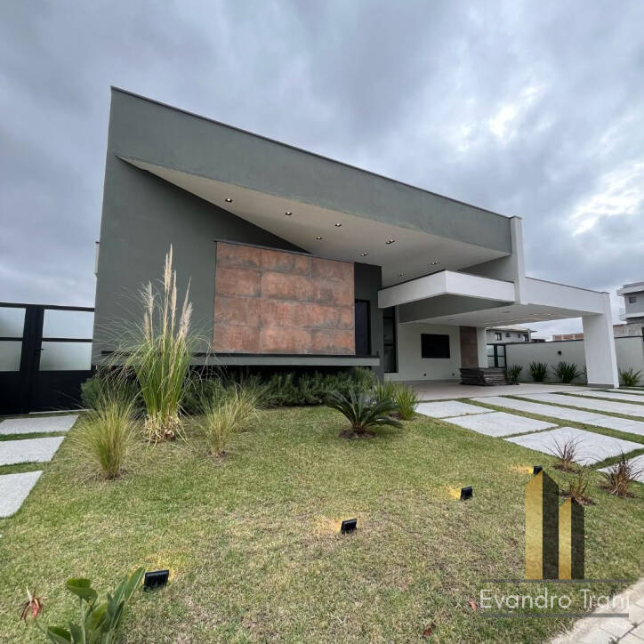 Casa com 4 suítes  à venda - Colinas do Paratehy - S. J. dos Campos/SP