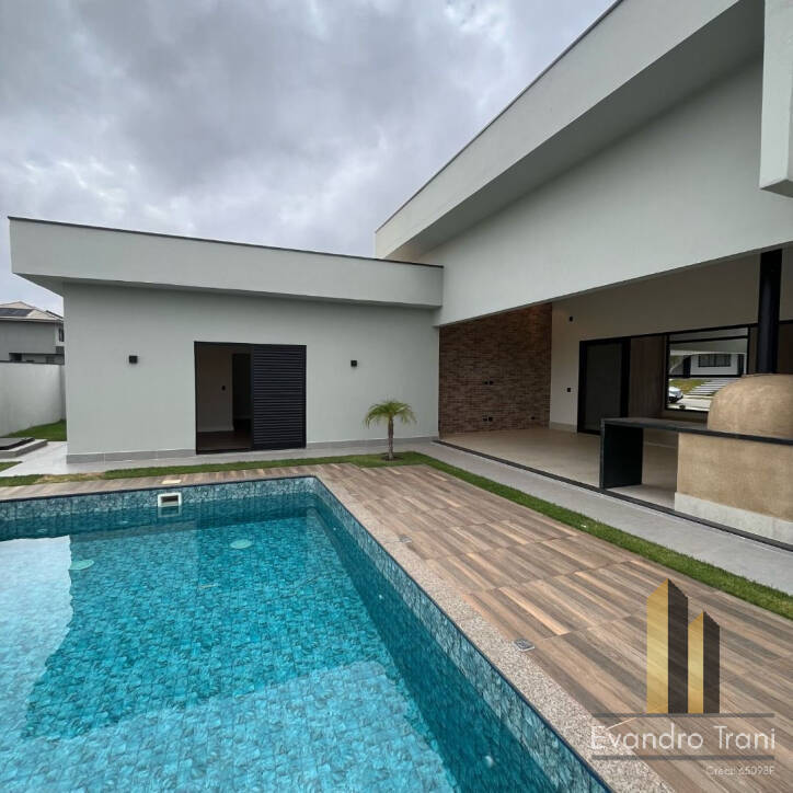Casa com 4 suítes  à venda - Colinas do Paratehy - S. J. dos Campos/SP