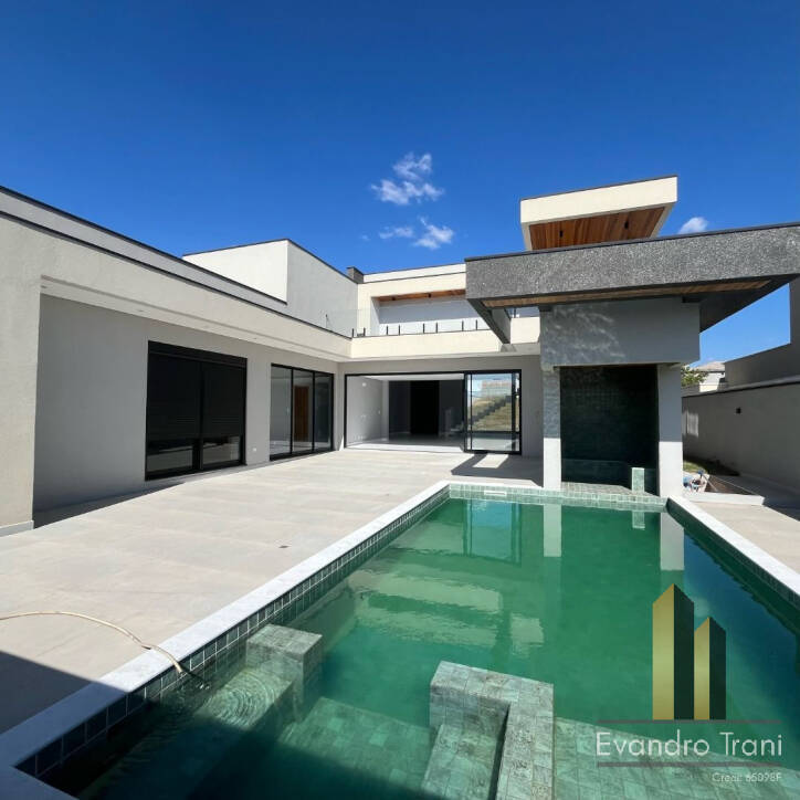 Casa com 3 suítes à venda - Colinas do Paratehy - S. J. dos Campos/SP