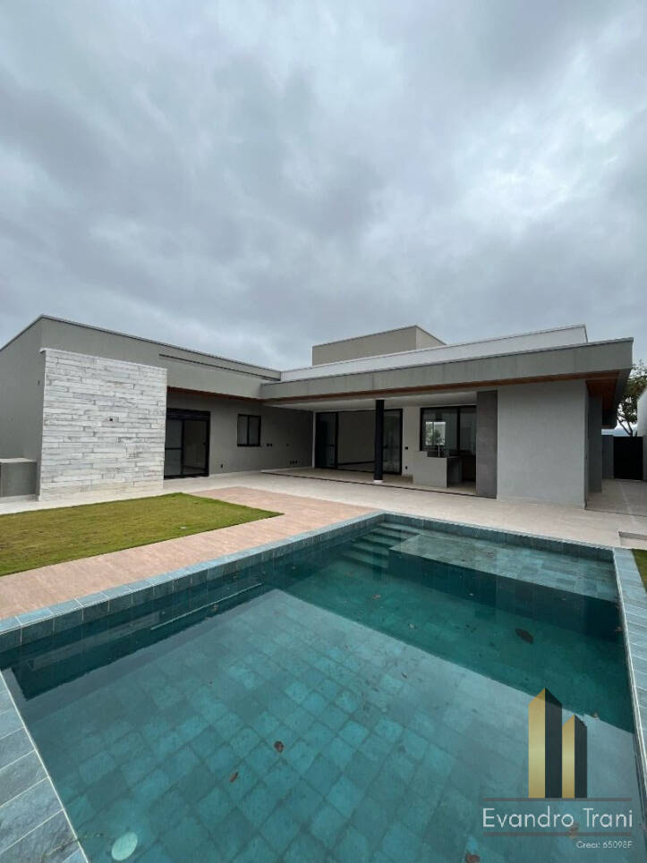 Casa com 4 suítes  à venda - Colinas do Paratehy - S. J.dos Campos/SP