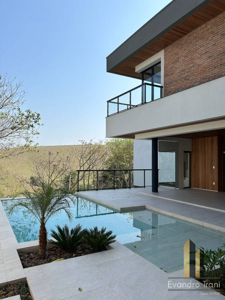 Casa com 4 suítes à venda  - Urbanova - São José dos Campos/SP