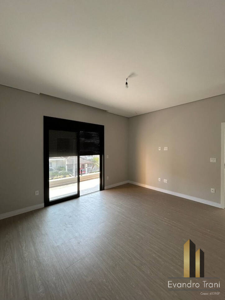 Casa com 4 suítes à venda - Urbanova - São José dos Campos/SP