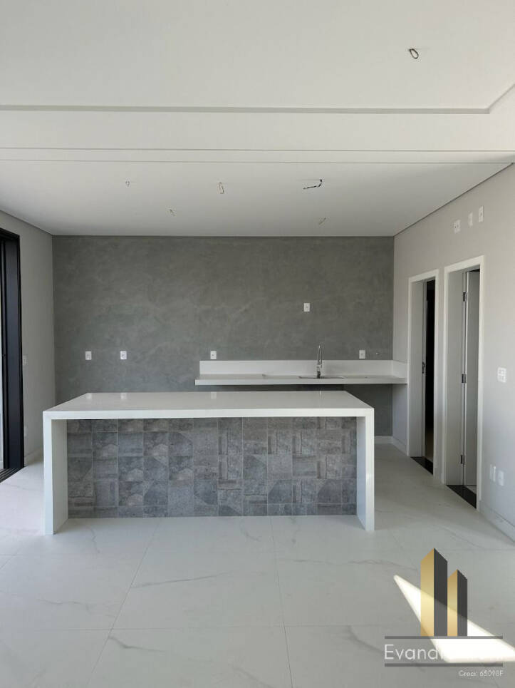 Casa com 4 suítes à venda - Urbanova - São José dos Campos/SP