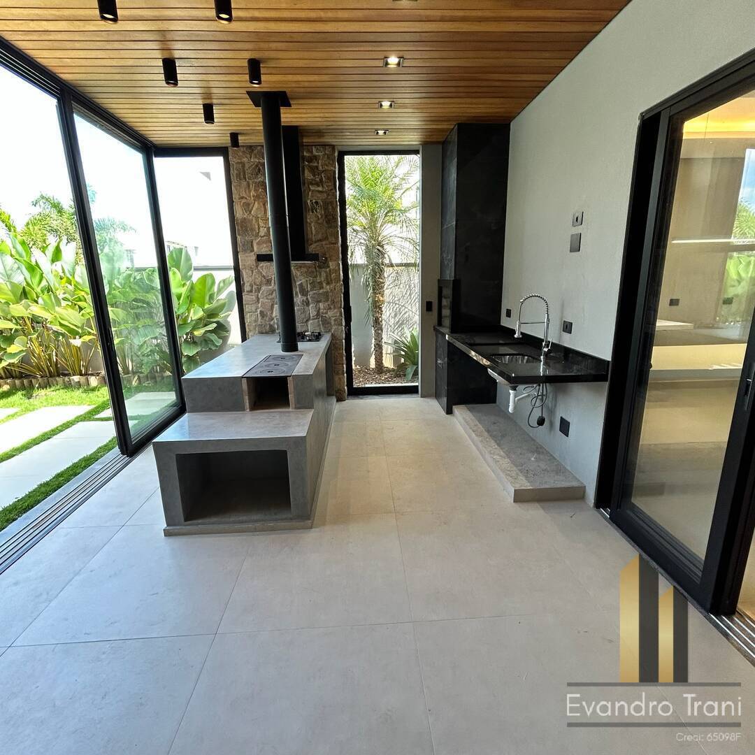 Casa, 3 quartos, 290 m² - Foto 5