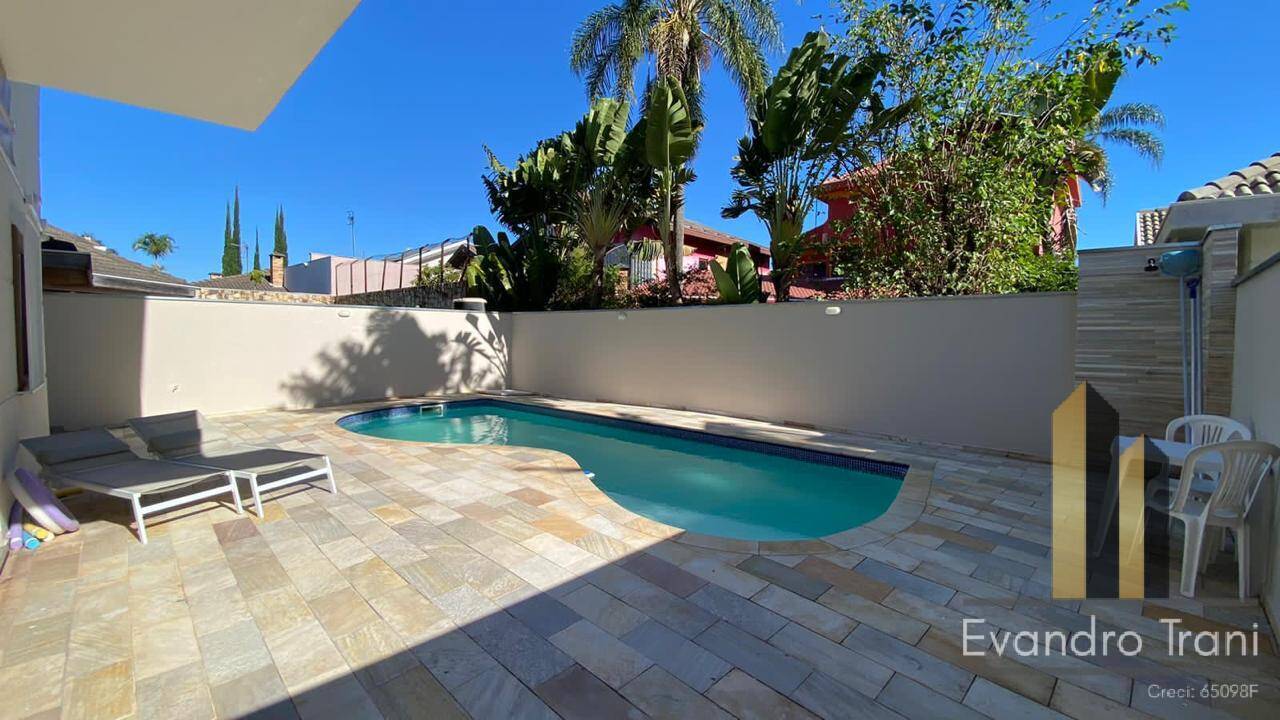 Casa à venda em São José dos Campos | R$ 3.500.000,00