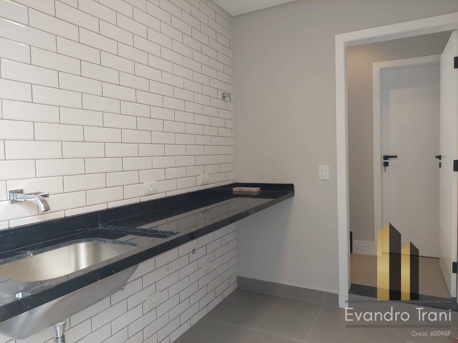Casa 5 Suítes à venda - Alphaville - SJCampos.