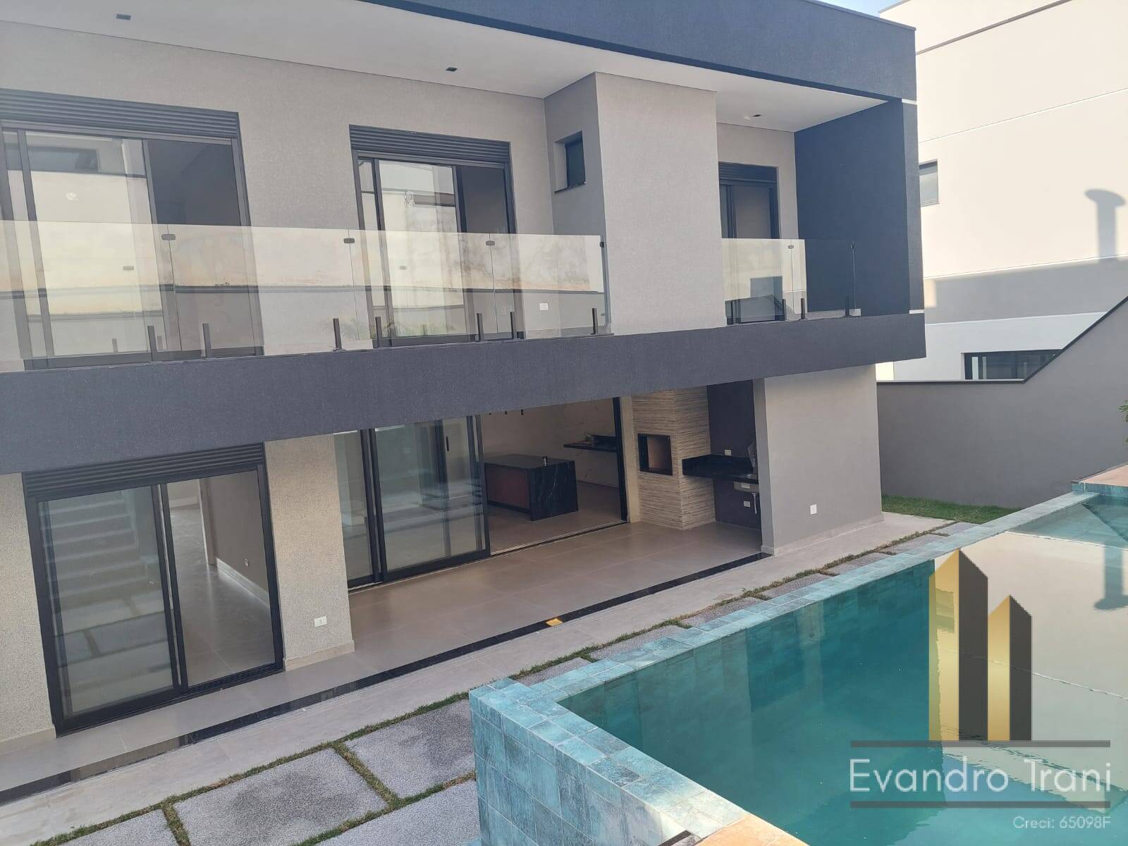 Casa 5 Suítes à venda - Alphaville - SJCampos.
