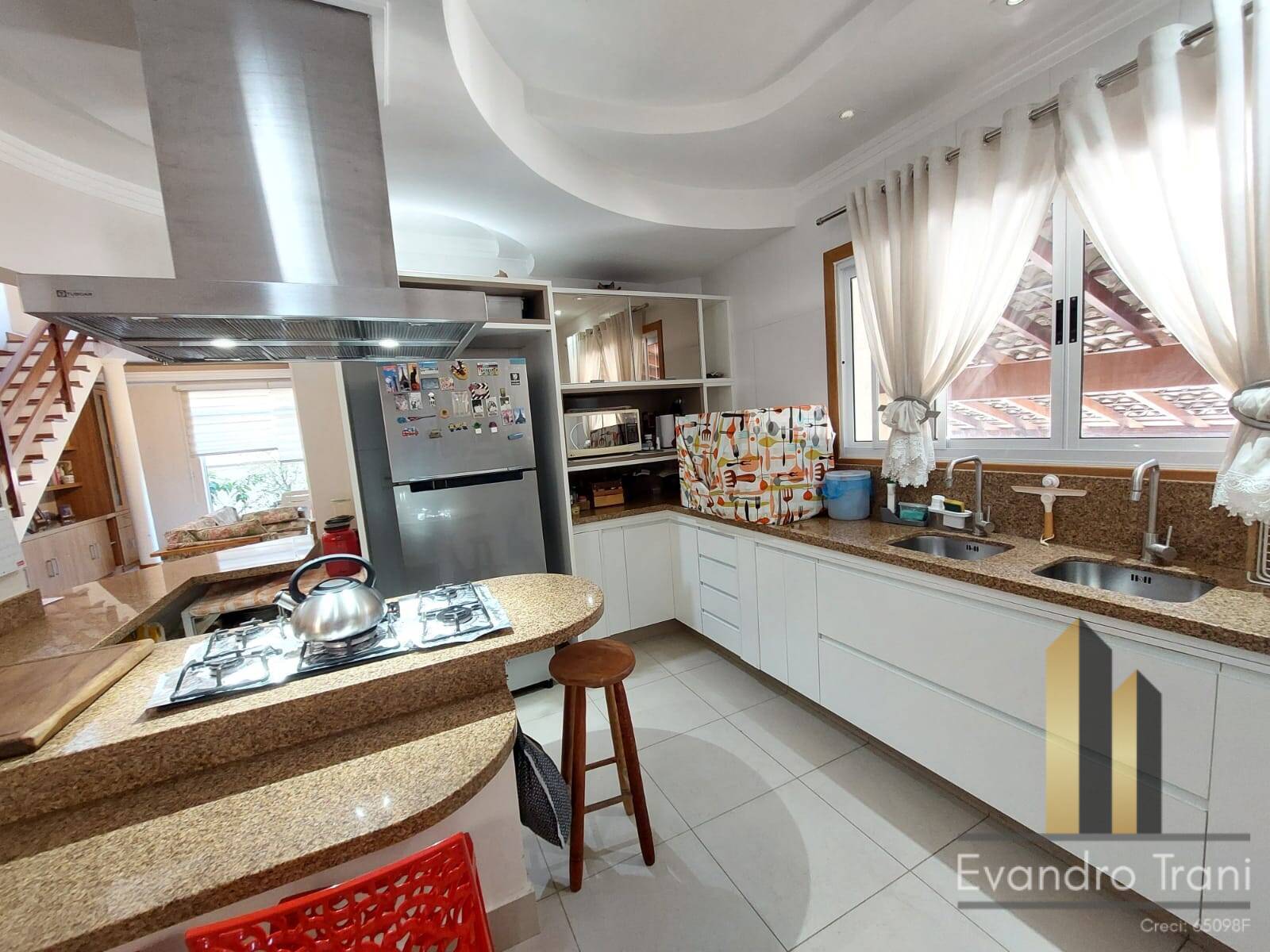 Casa, 4 quartos, 256 m² - Foto 33