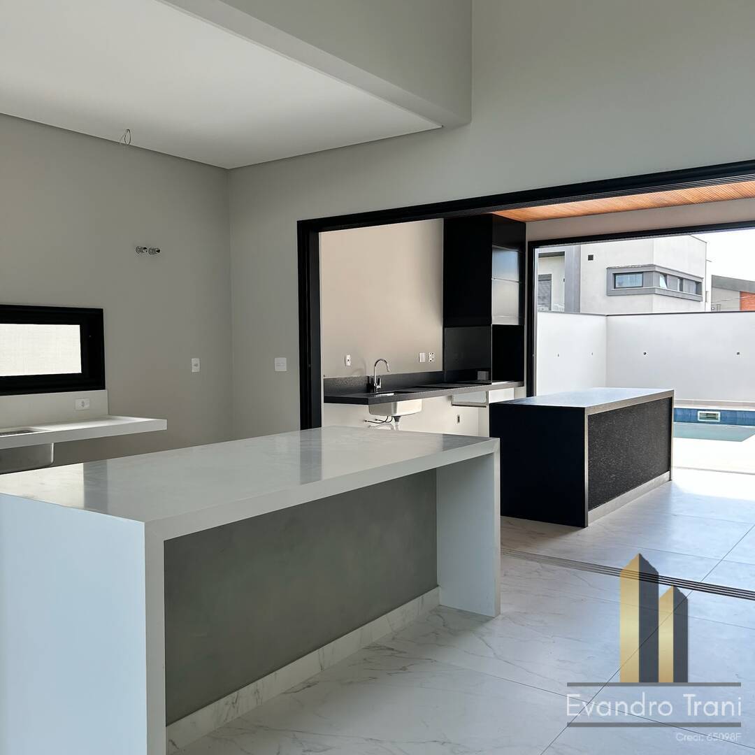 Casa, 4 quartos, 243 m² - Foto 9