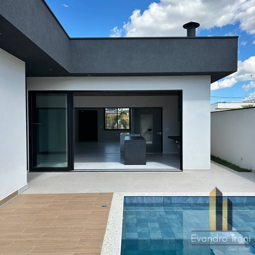 Casa, 4 quartos, 243 m² - Foto 3