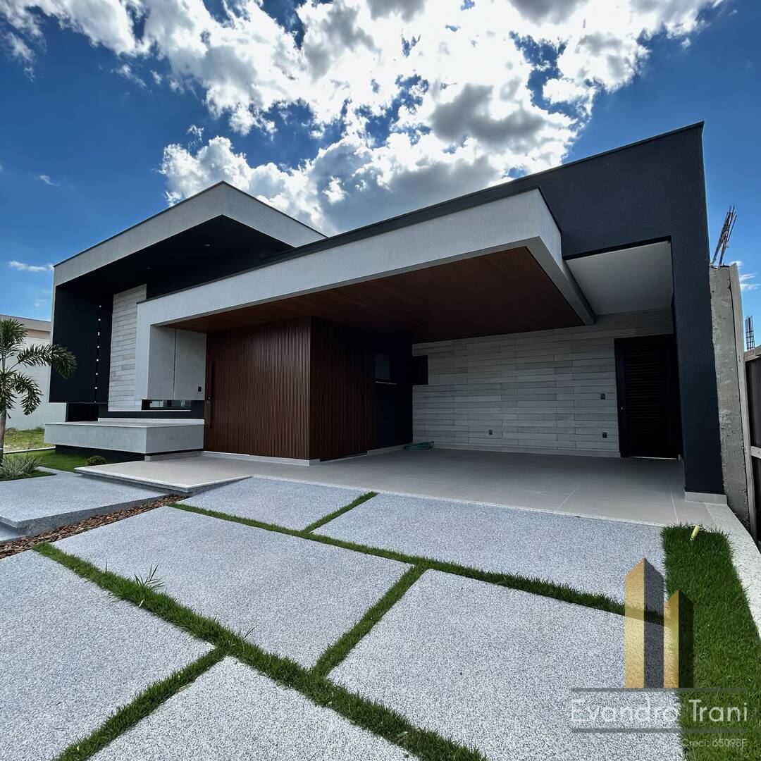 Casa, 4 quartos, 243 m² - Foto 2