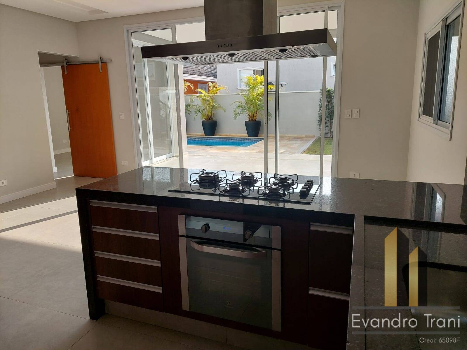 Casa, 5 quartos, 233 m² - Foto 3