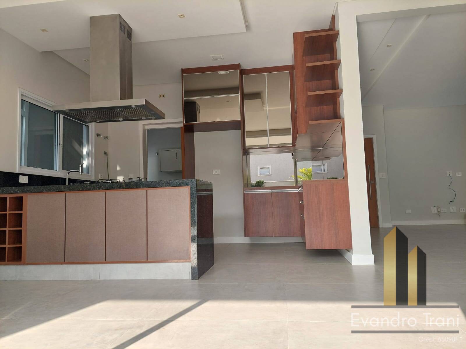 Casa, 5 quartos, 233 m² - Foto 4