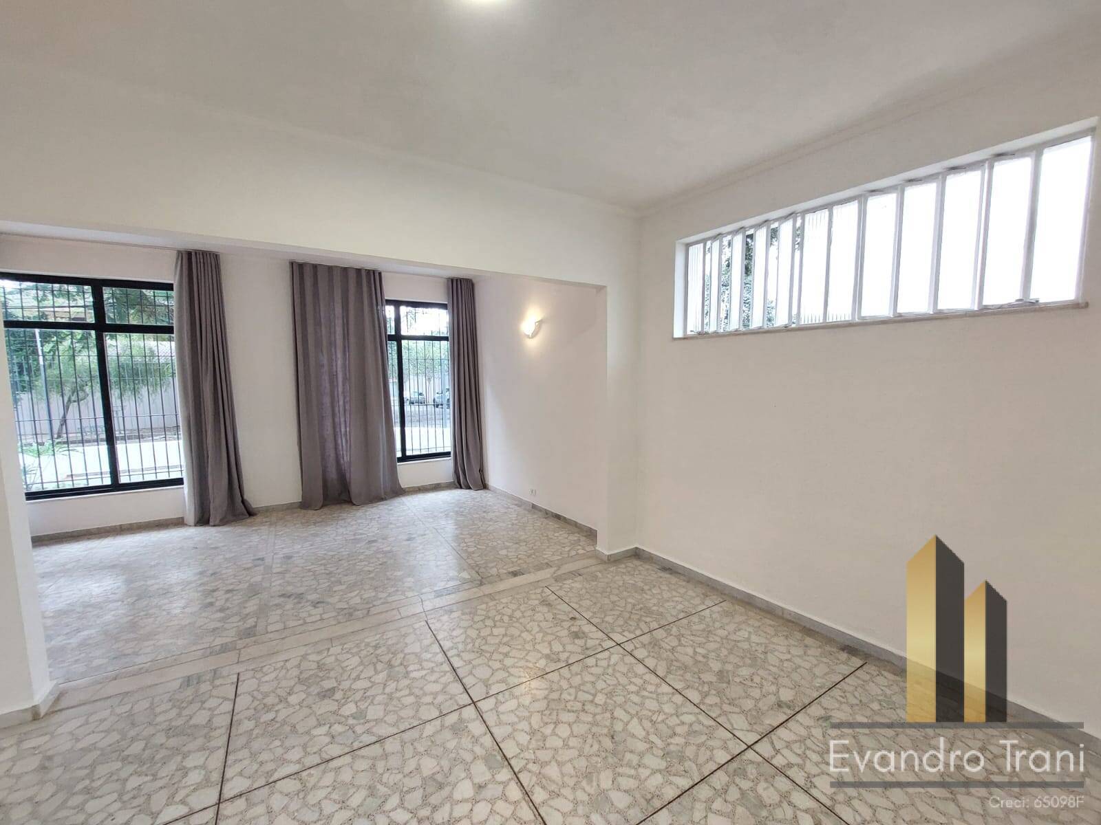 Casa, 3 quartos, 210 m² - Foto 3