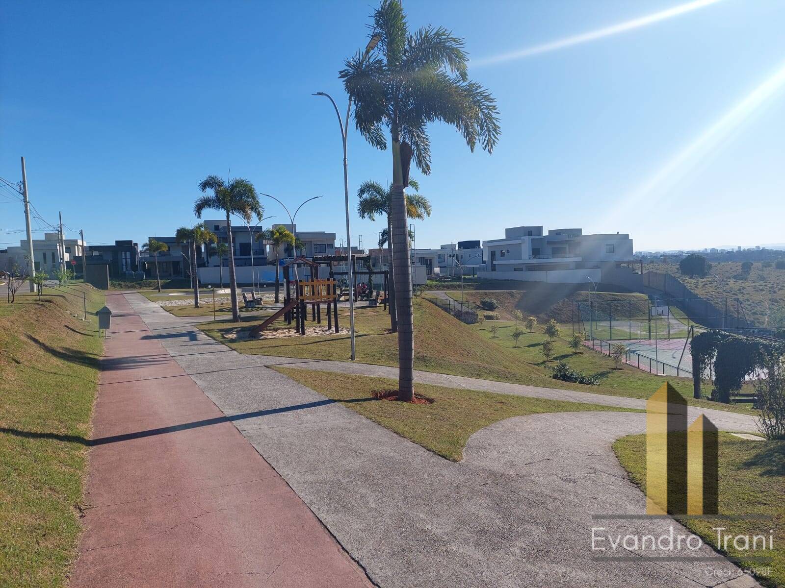 Casa, 4 quartos, 246 m² - Foto 13