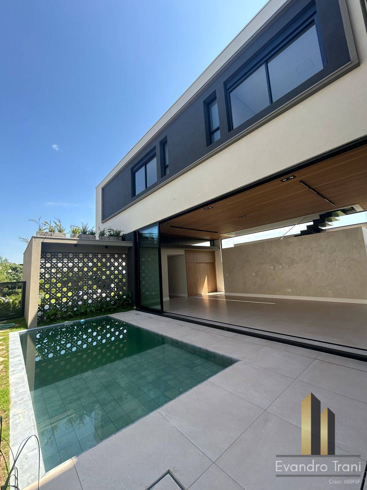 Casa, 4 quartos, 390 m² - Foto 2