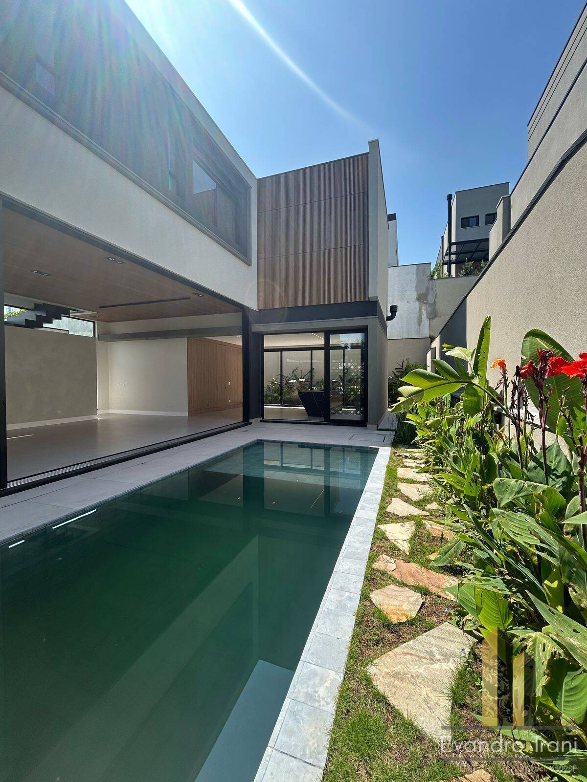 Casa, 4 quartos, 390 m² - Foto 5