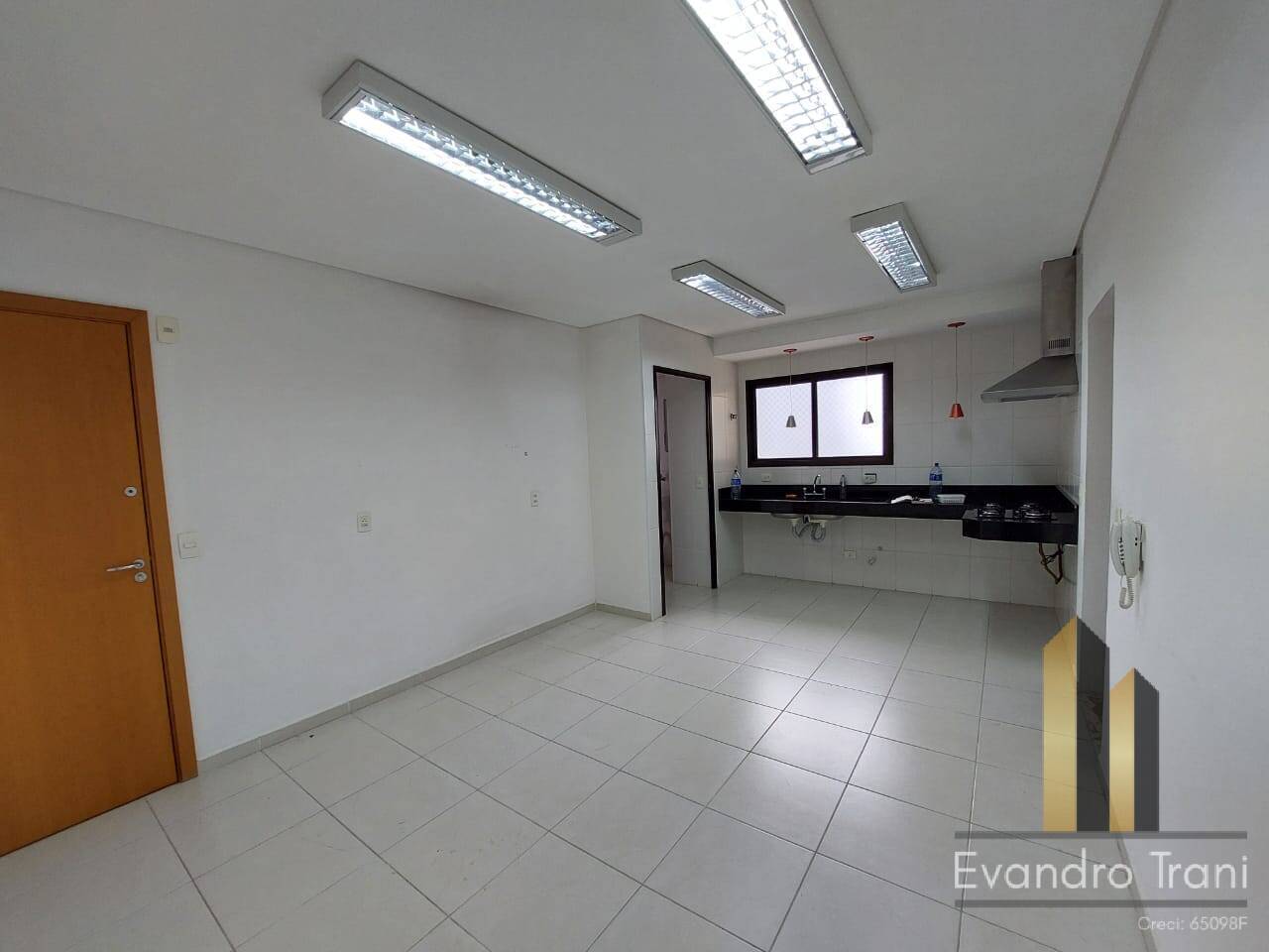 Apartamento à venda com 4 quartos, 157m² - Foto 3