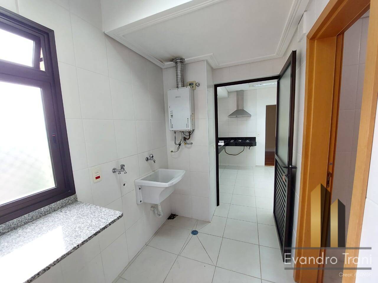 Apartamento à venda com 4 quartos, 157m² - Foto 11