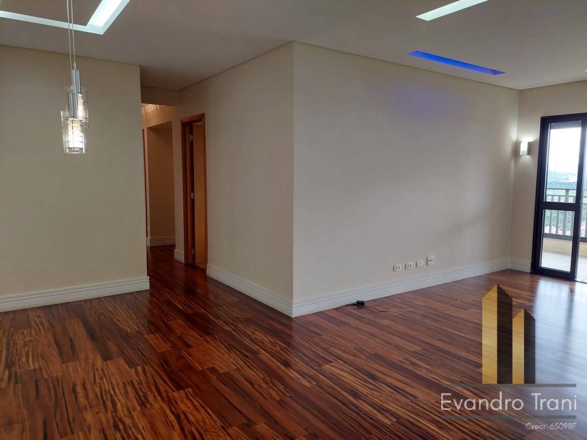 Apartamento à venda com 4 quartos, 157m² - Foto 4