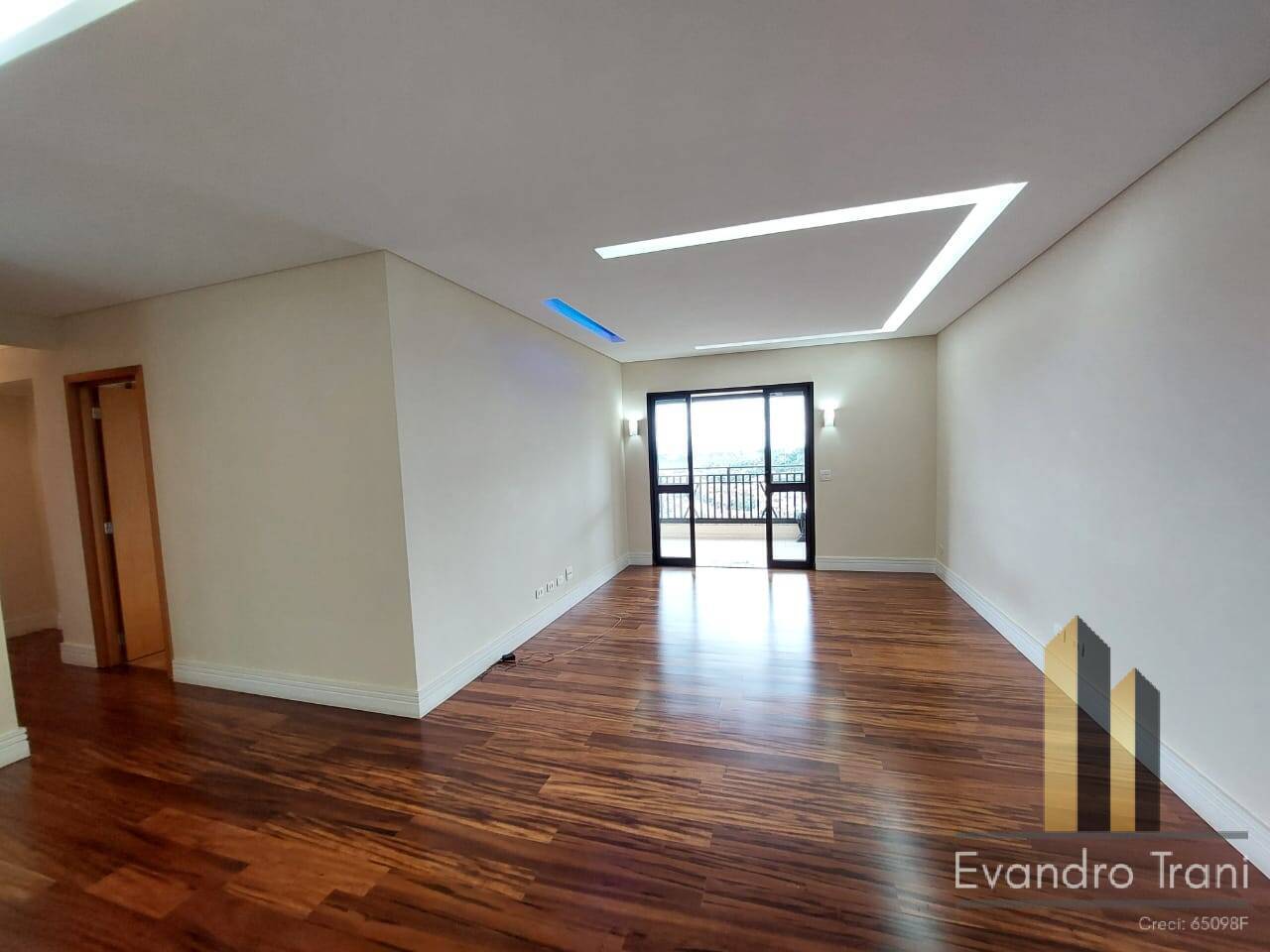 Apartamento à venda com 4 quartos, 157m² - Foto 27
