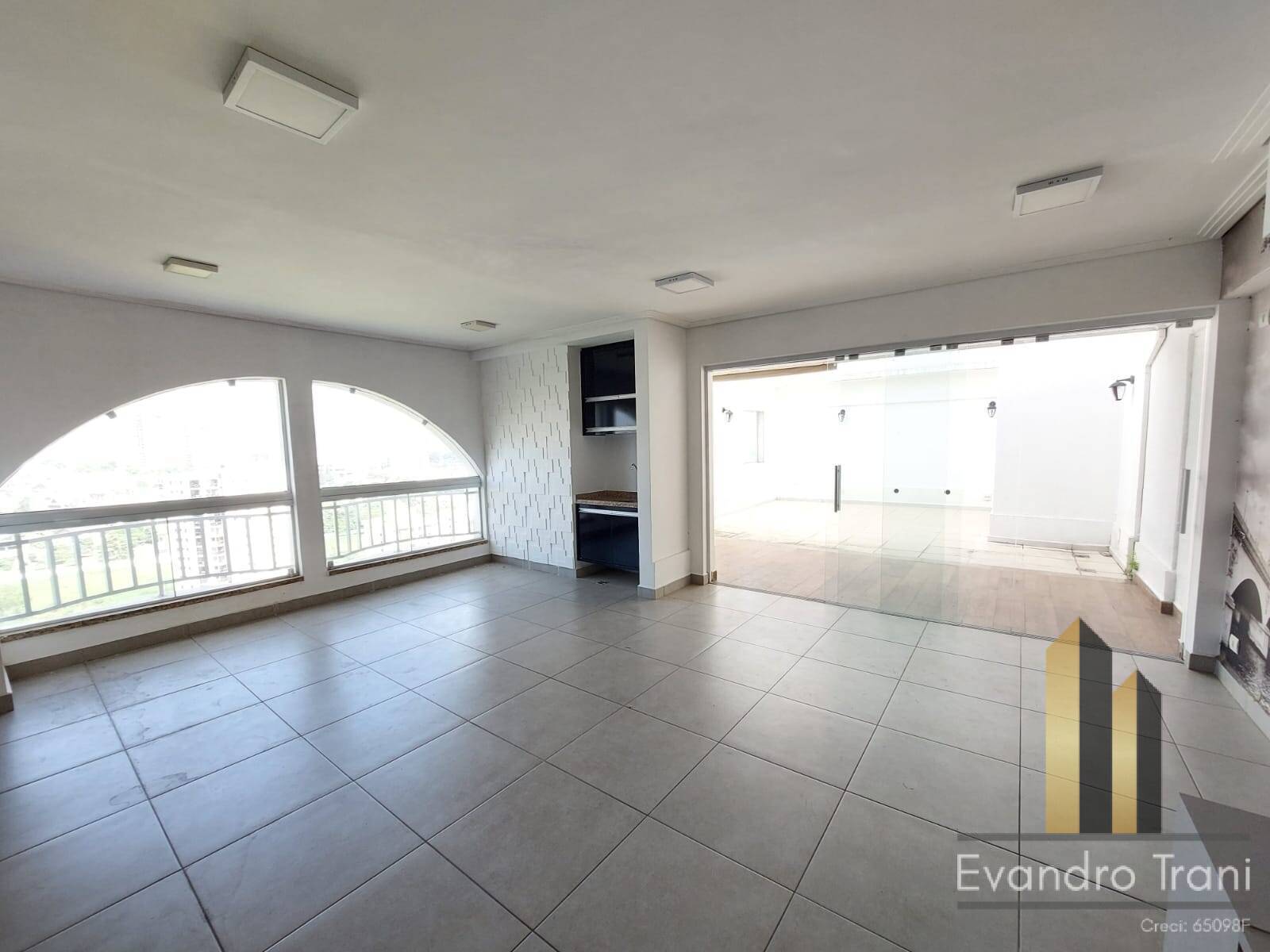 Apartamento, 3 quartos, 166 m² - Foto 1