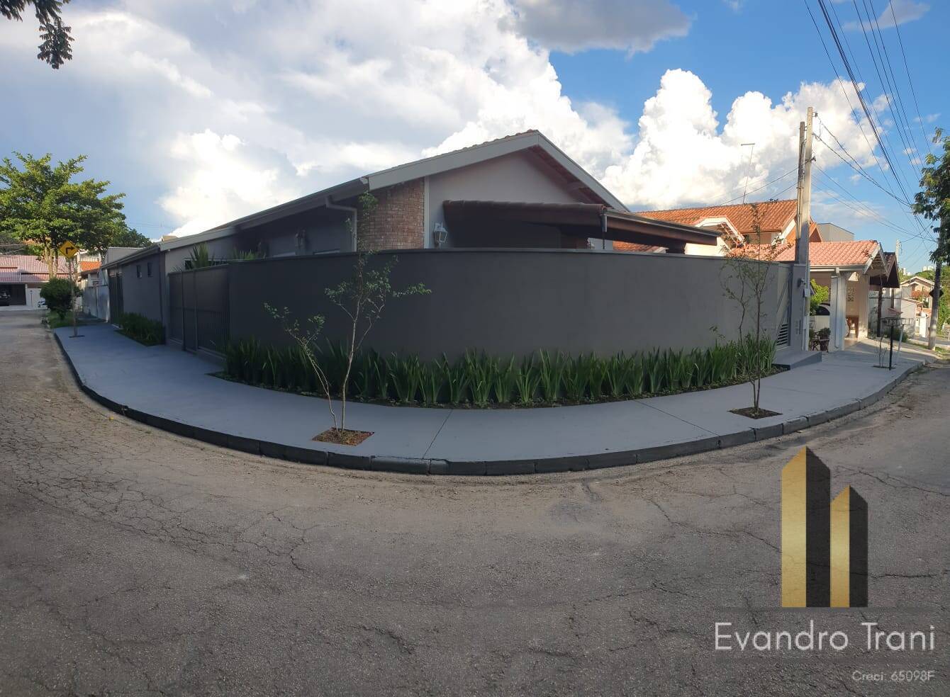 Casa, 3 quartos, 225 m² - Foto 1