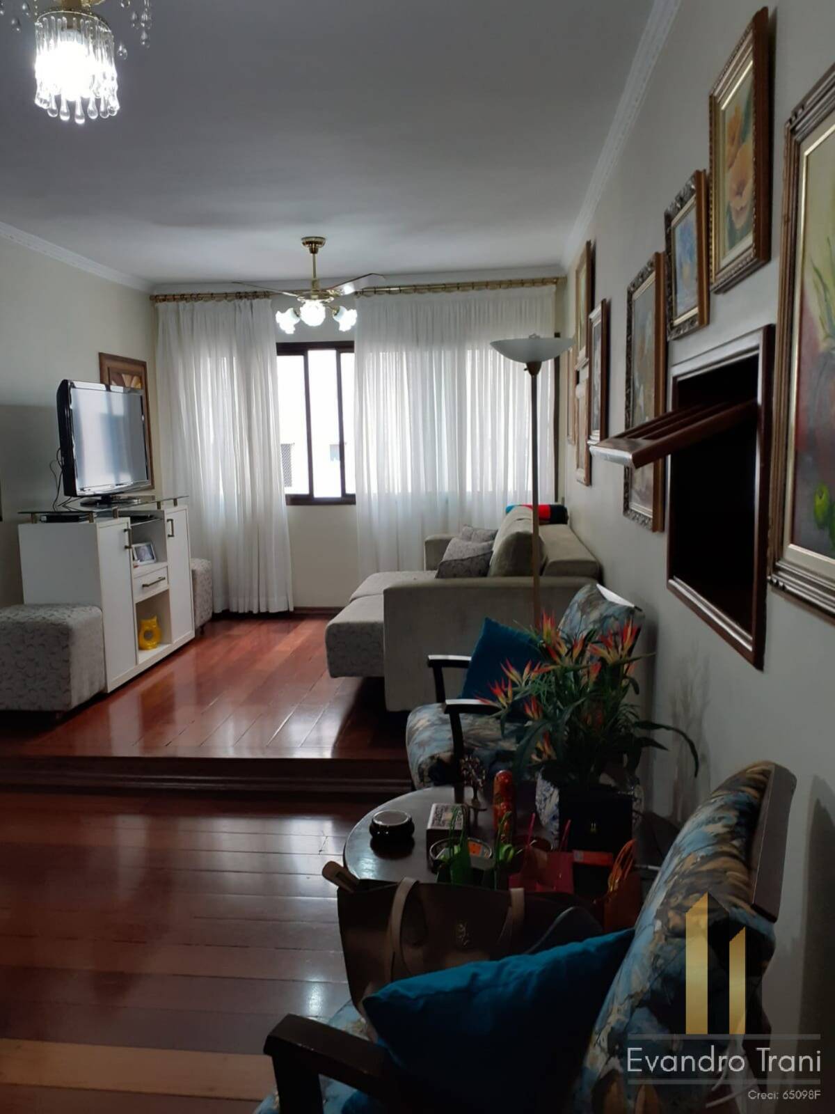 Apartamento à venda com 3 quartos, 92m² - Foto 1