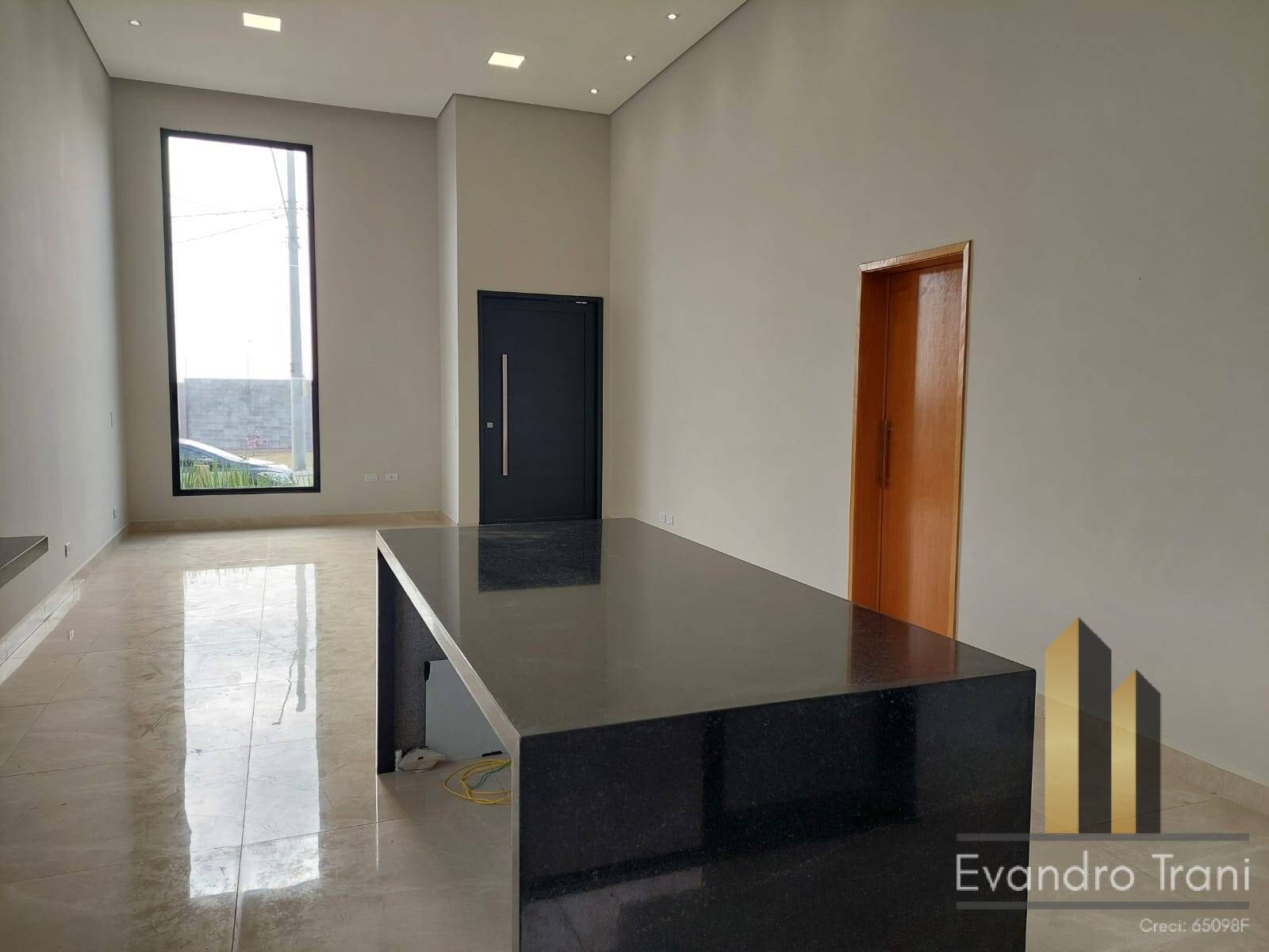 Casa à venda com 3 quartos, 170m² - Foto 3