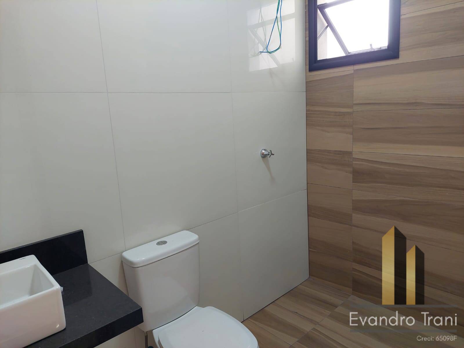 Casa à venda com 3 quartos, 170m² - Foto 8