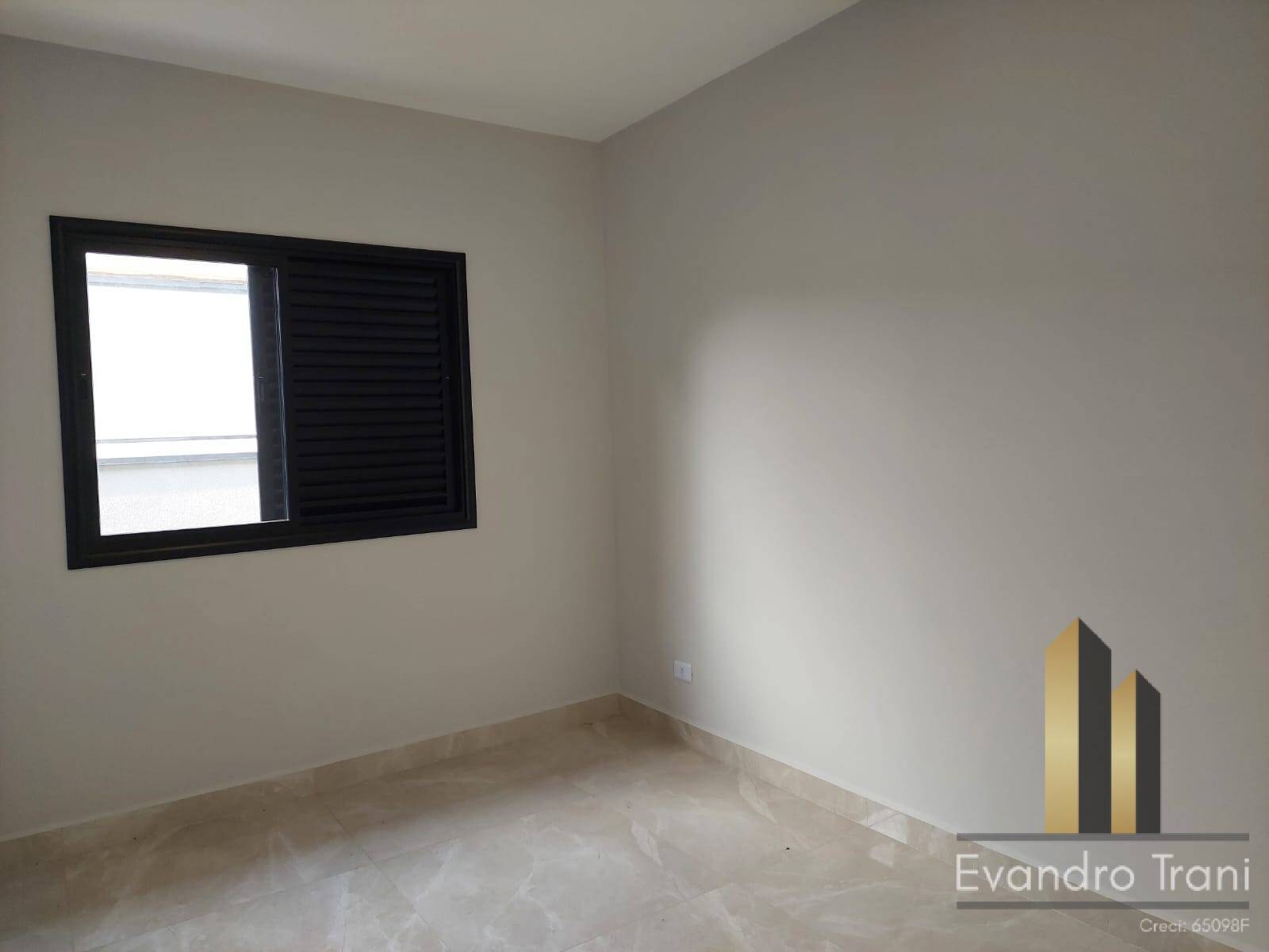 Casa à venda com 3 quartos, 170m² - Foto 7