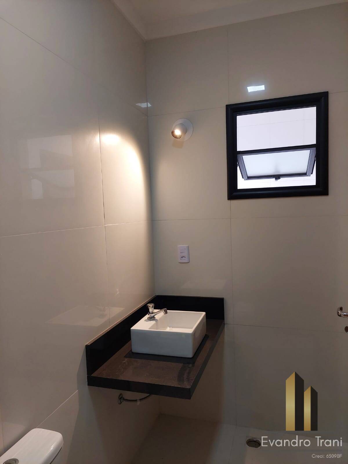 Casa à venda com 3 quartos, 170m² - Foto 11