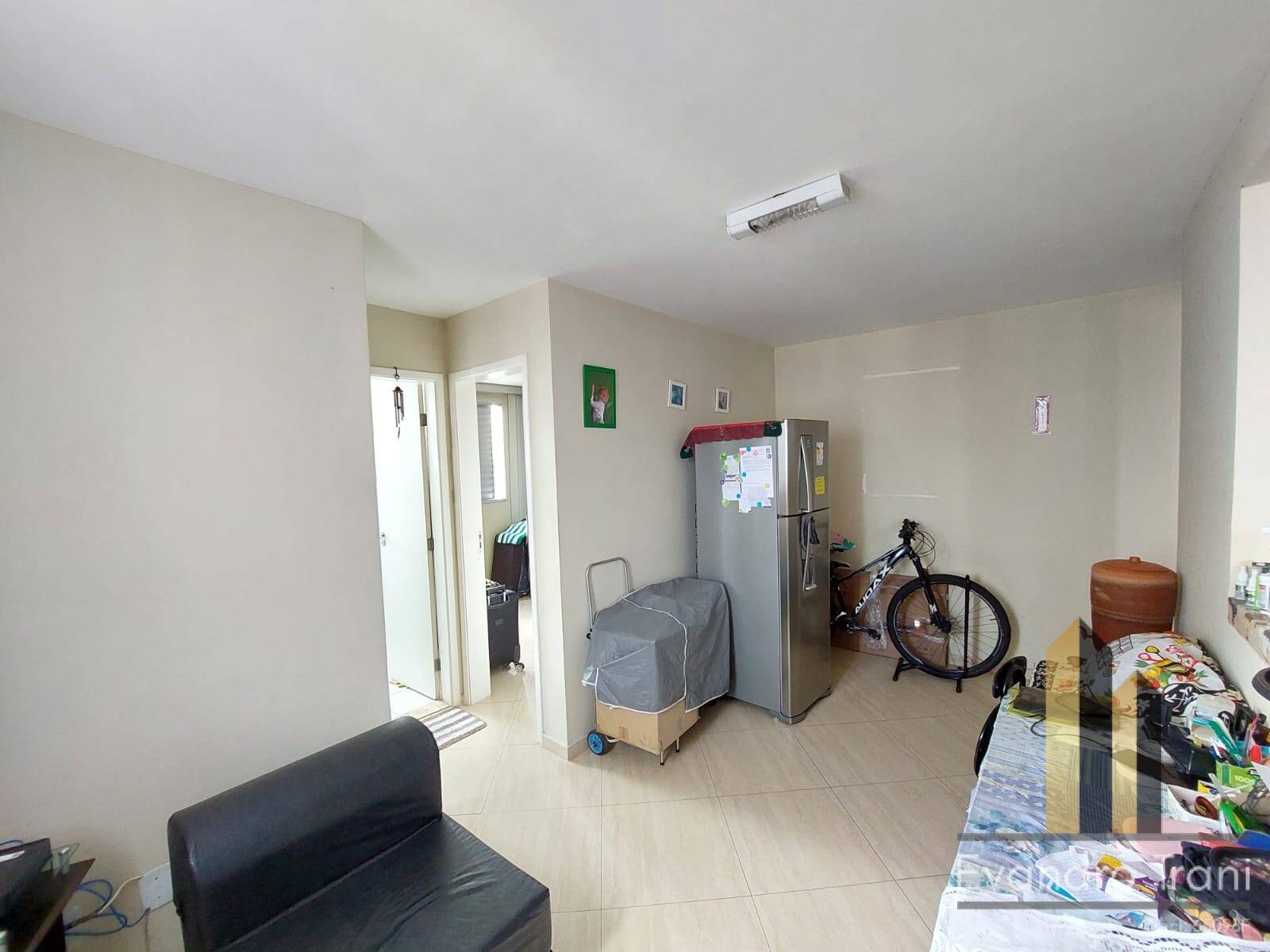Apartamento à venda com 2 quartos, 49m² - Foto 1