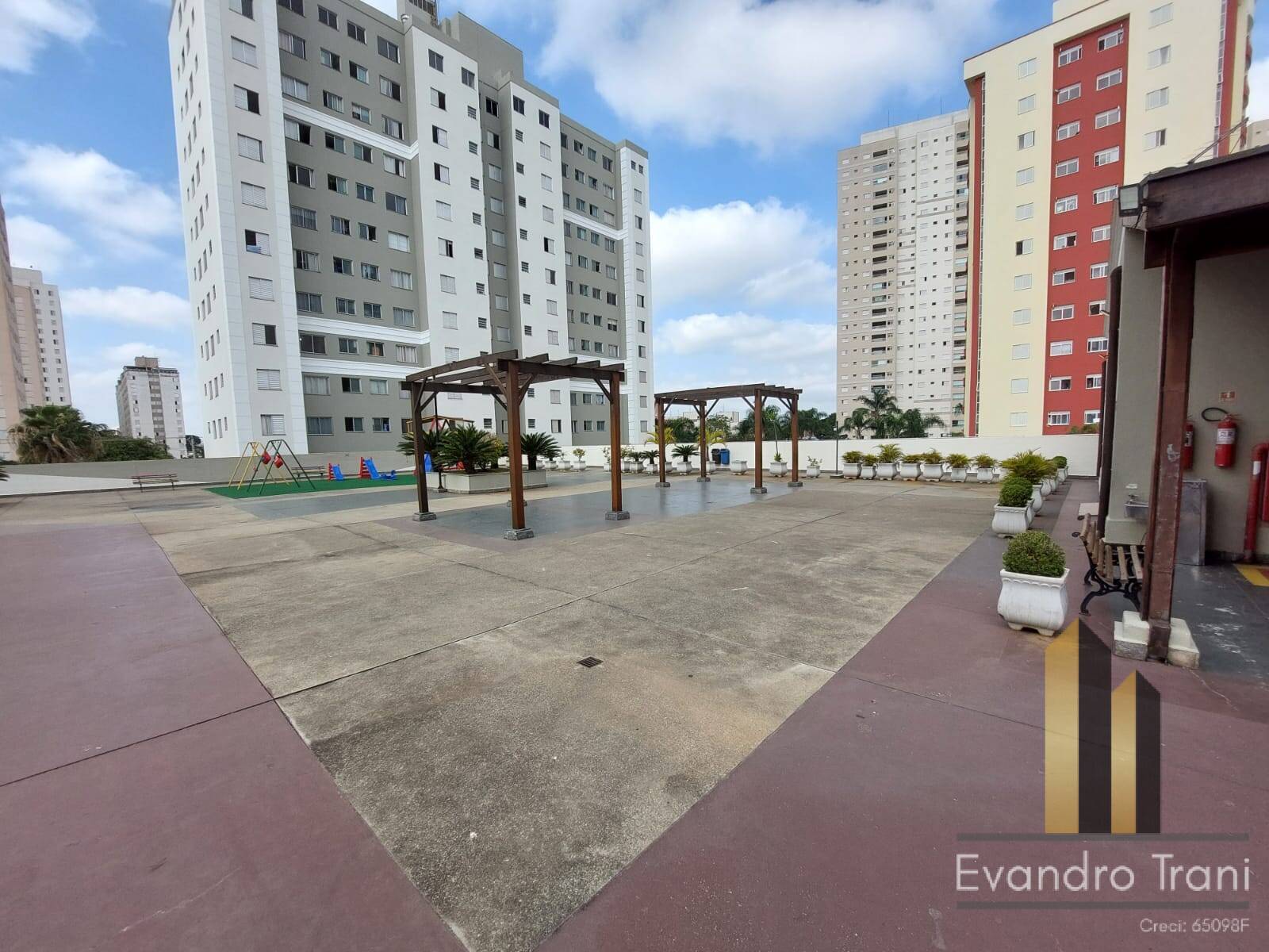Apartamento à venda com 2 quartos, 49m² - Foto 13