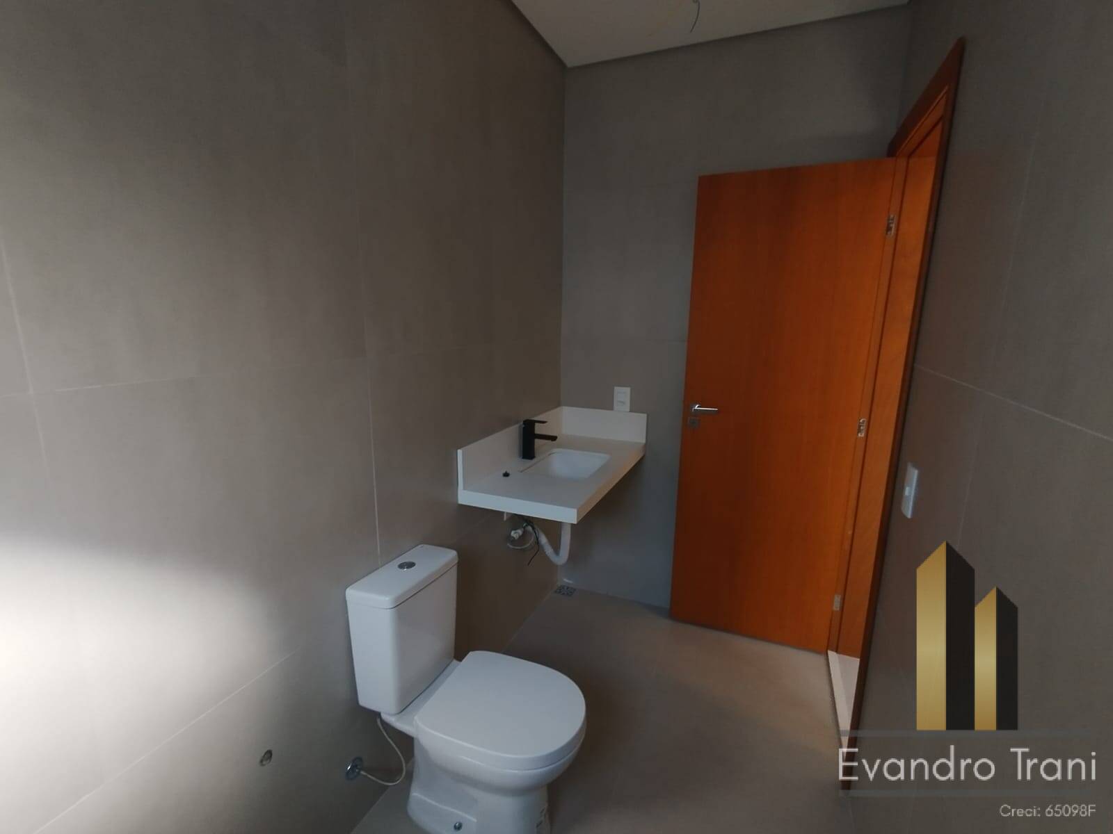 Casa à venda com 3 quartos, 169m² - Foto 14