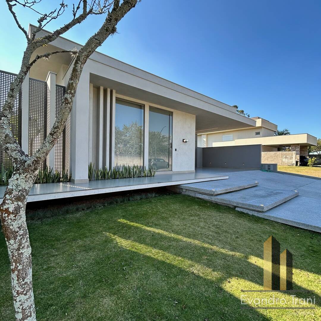 Casa, 3 quartos, 300 m² - Foto 2