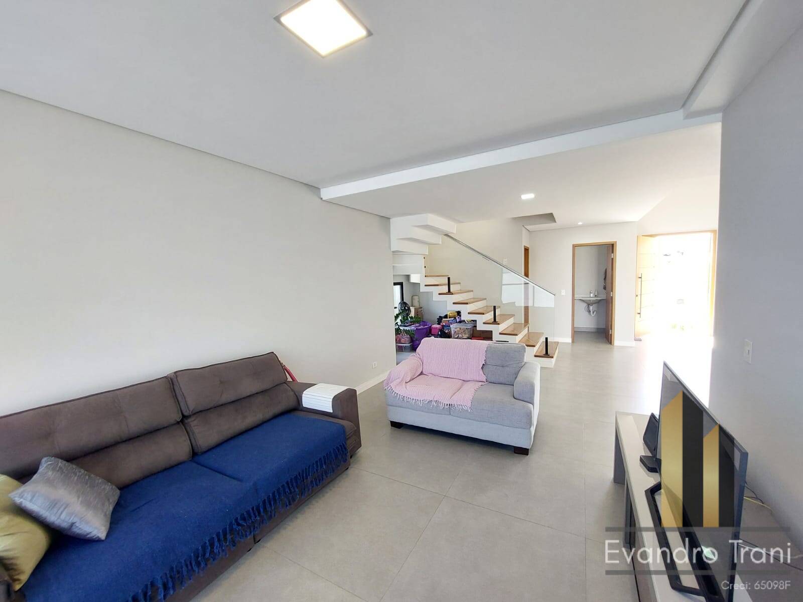 Casa à venda com 4 quartos, 311m² - Foto 11