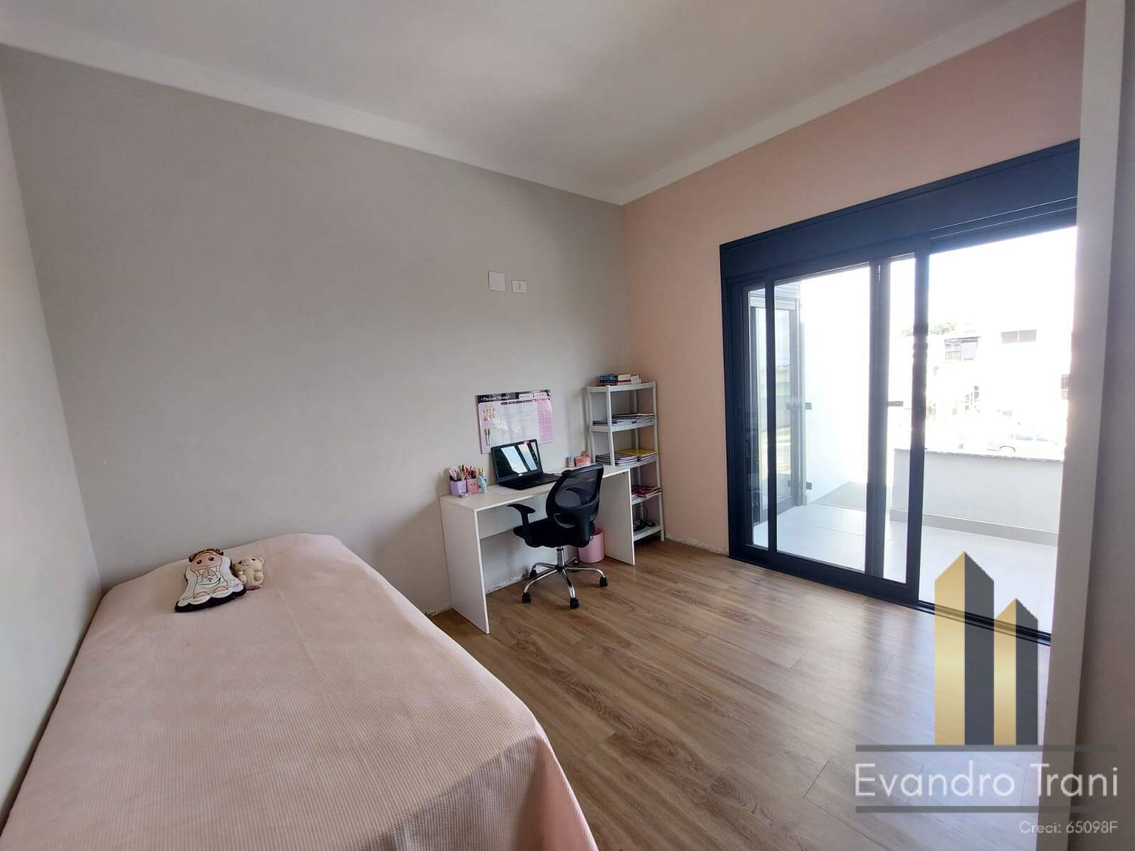 Casa à venda com 4 quartos, 311m² - Foto 17