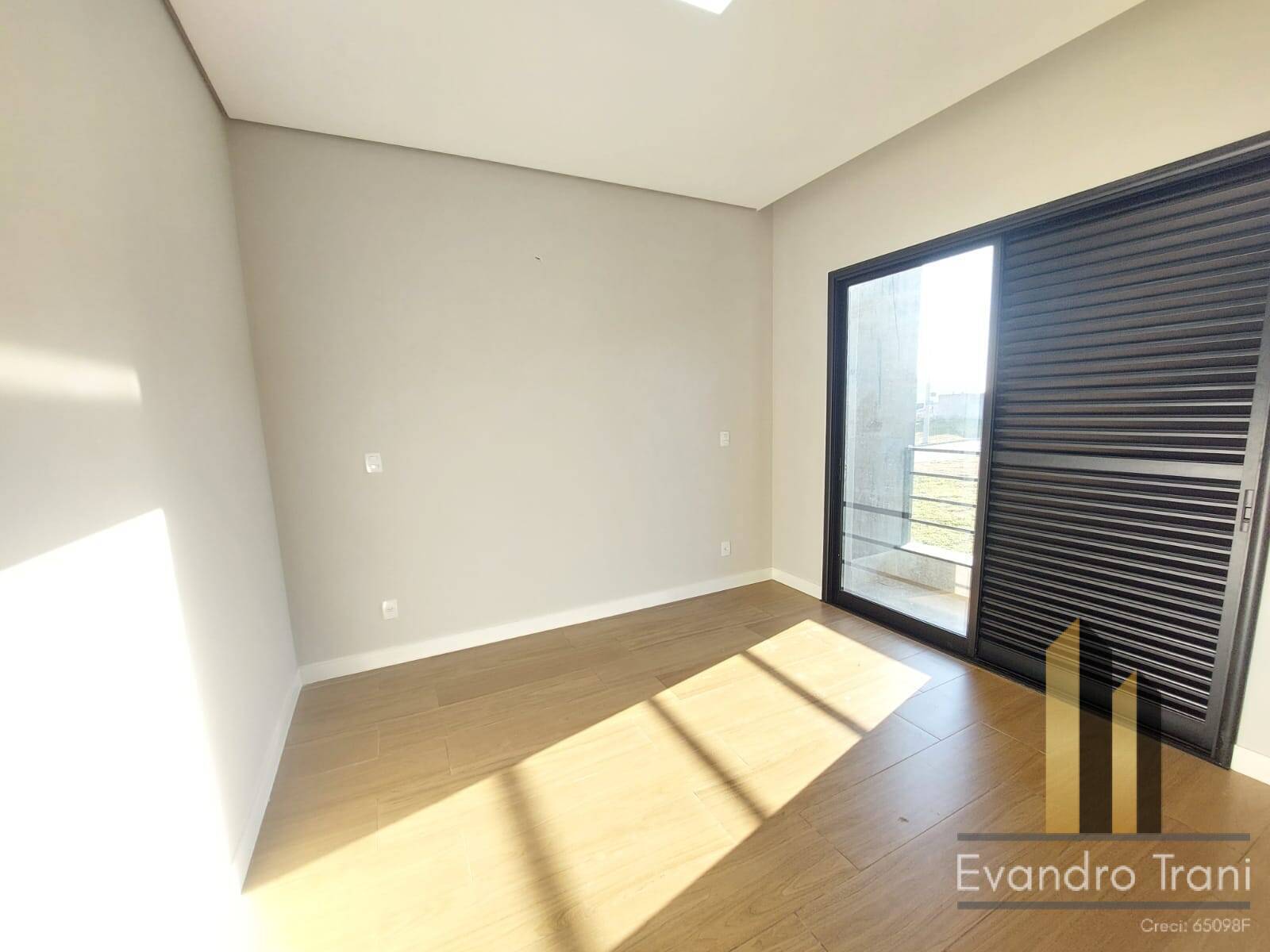 Casa à venda com 3 quartos, 224m² - Foto 12
