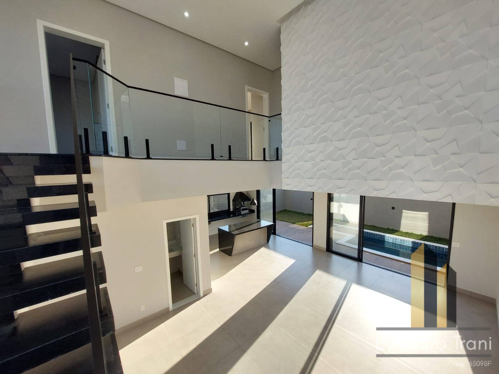 Casa à venda com 3 quartos, 224m² - Foto 14