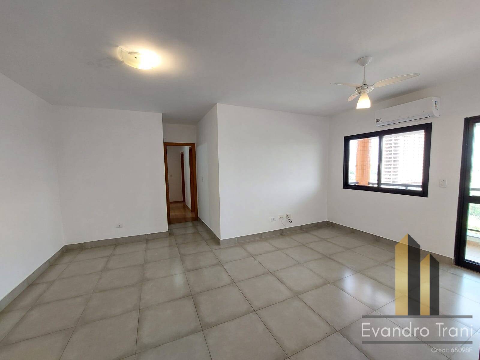 Apartamento à venda com 3 quartos, 103m² - Foto 4