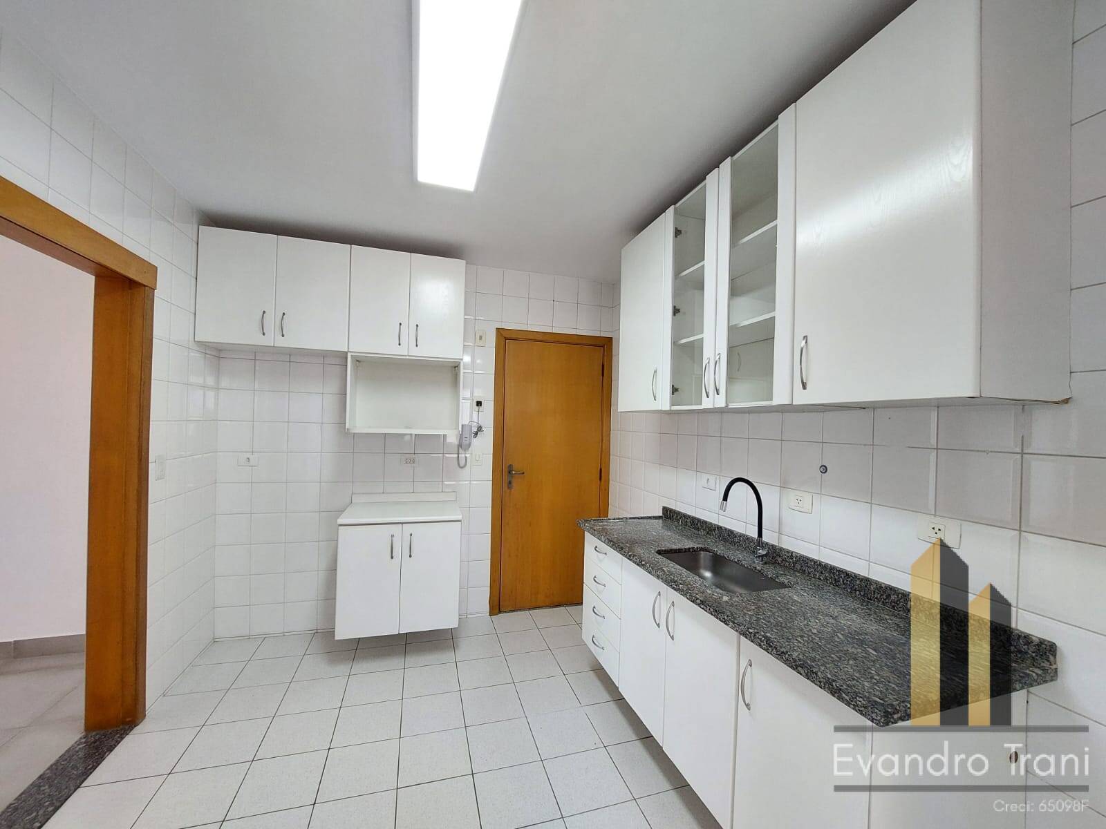 Apartamento à venda com 3 quartos, 103m² - Foto 5