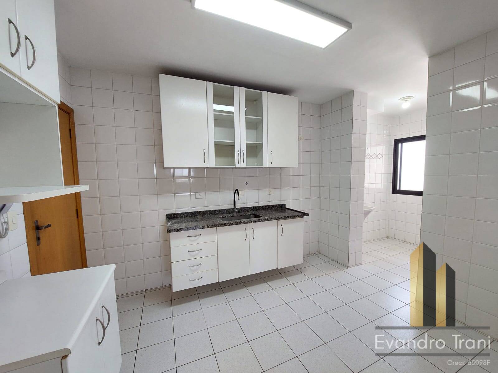 Apartamento à venda com 3 quartos, 103m² - Foto 6