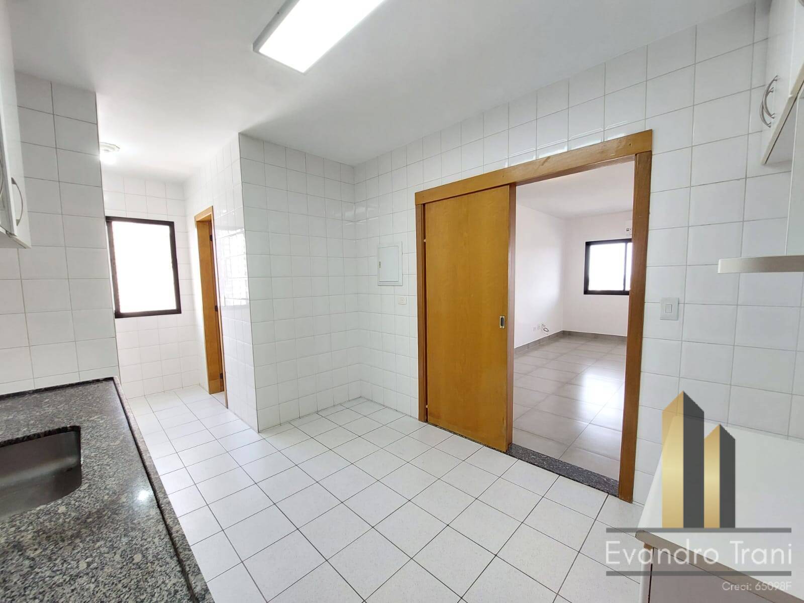 Apartamento à venda com 3 quartos, 103m² - Foto 8