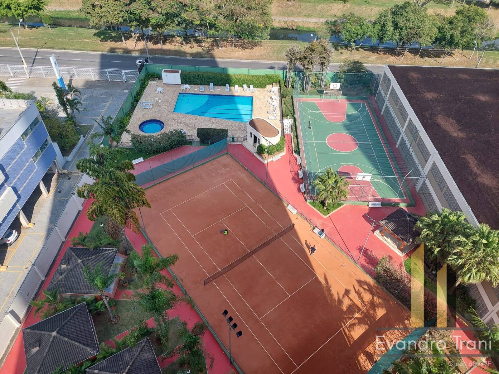 Apartamento à venda com 3 quartos, 103m² - Foto 17